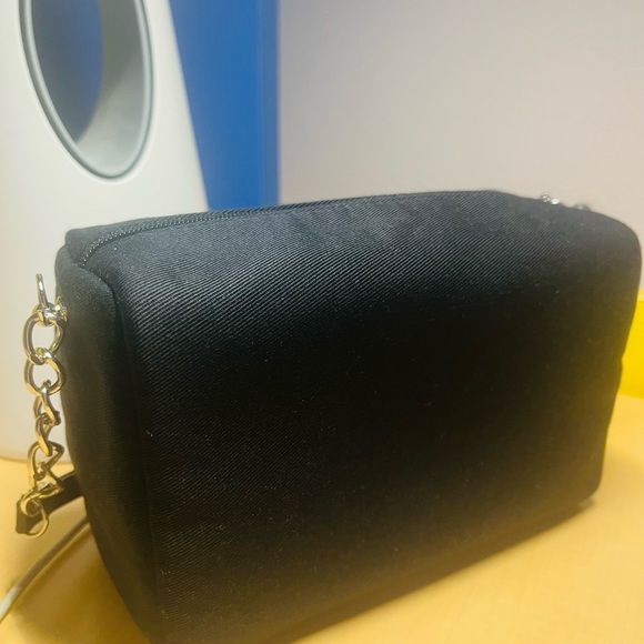 Givenchy handcarry bag - Picture 7 of 7